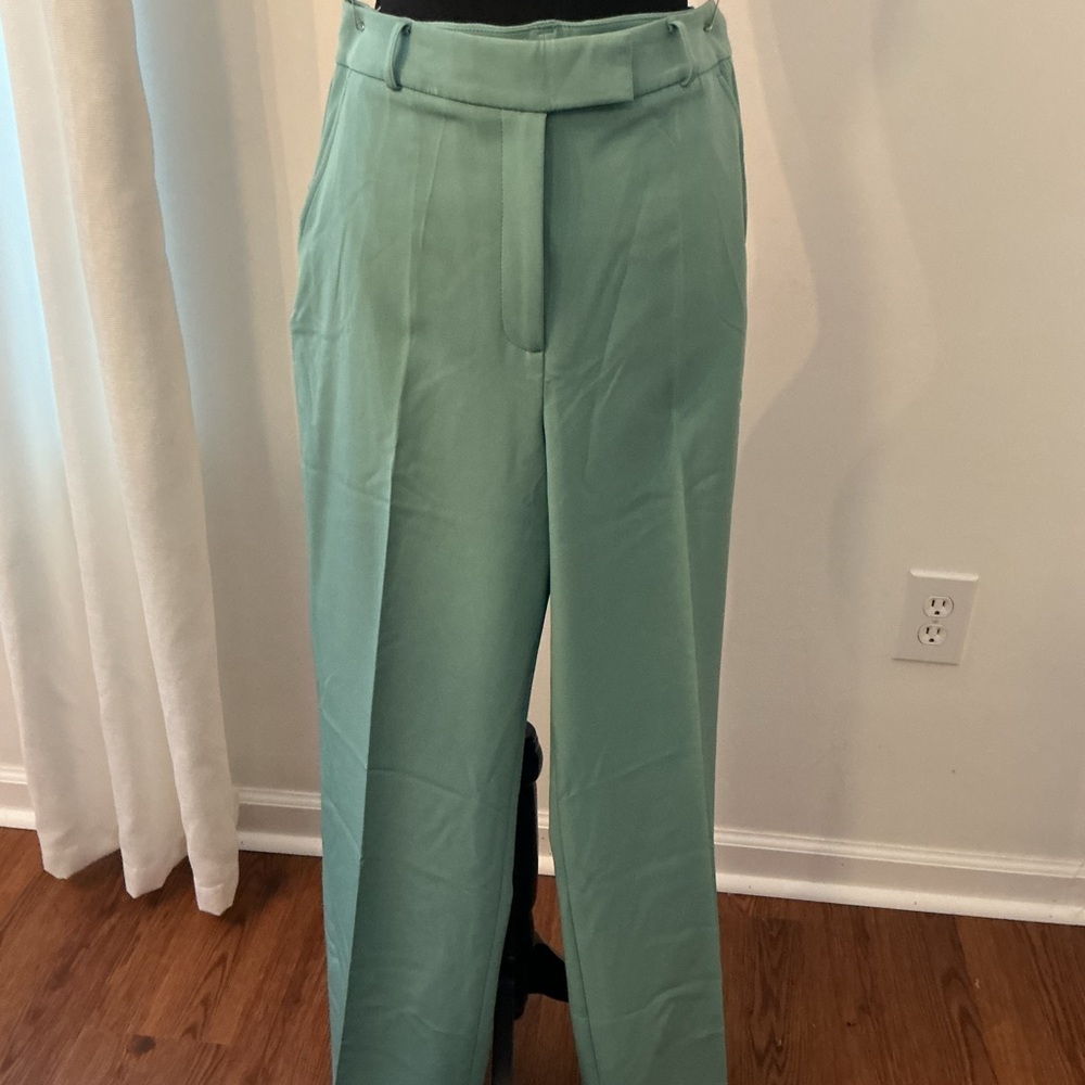 White House Black Market womans Sage pants